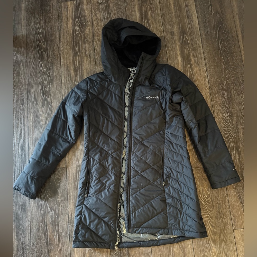 Women’s Columbia heavenly long hooded puffer jacket Medium
